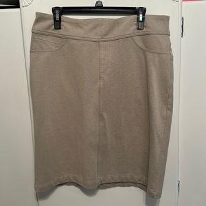 Sarah khaki twill stretch skirt from Main Street exchange size 12